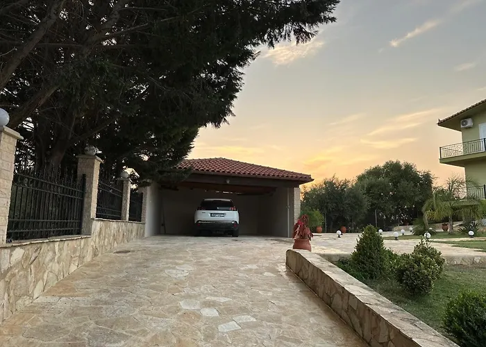 Elenas Villas
